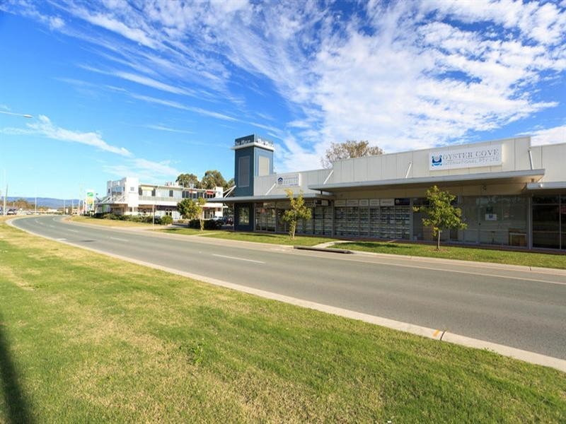 Hope Island QLD 4212