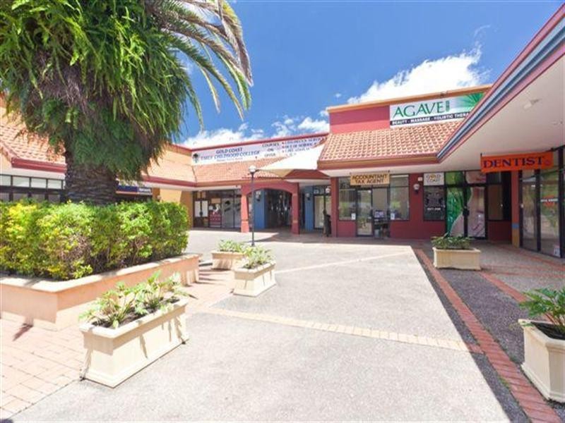 2/7 Tonga Place, Parkwood QLD 4214