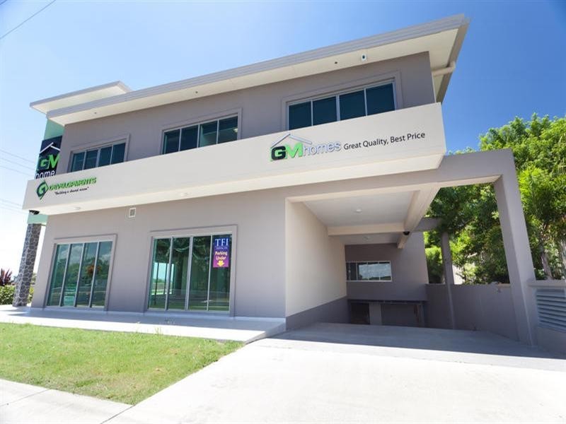 84 Brisbane Road, Labrador QLD 4215