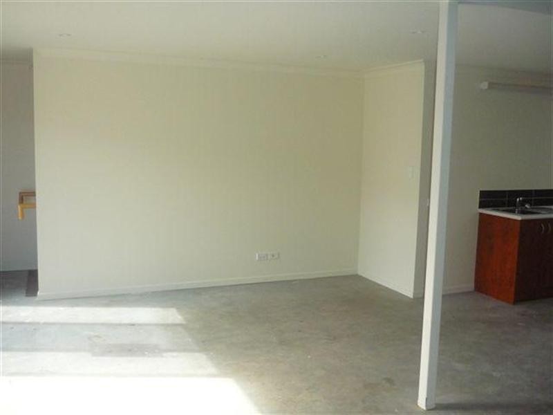 Yatala QLD 4207