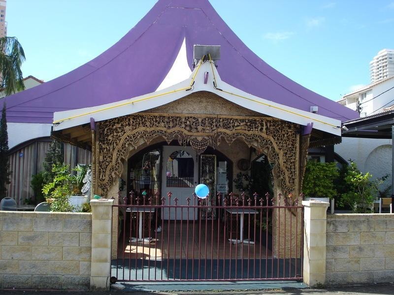 2737 Gold Coast Highway, Broadbeach QLD 4218