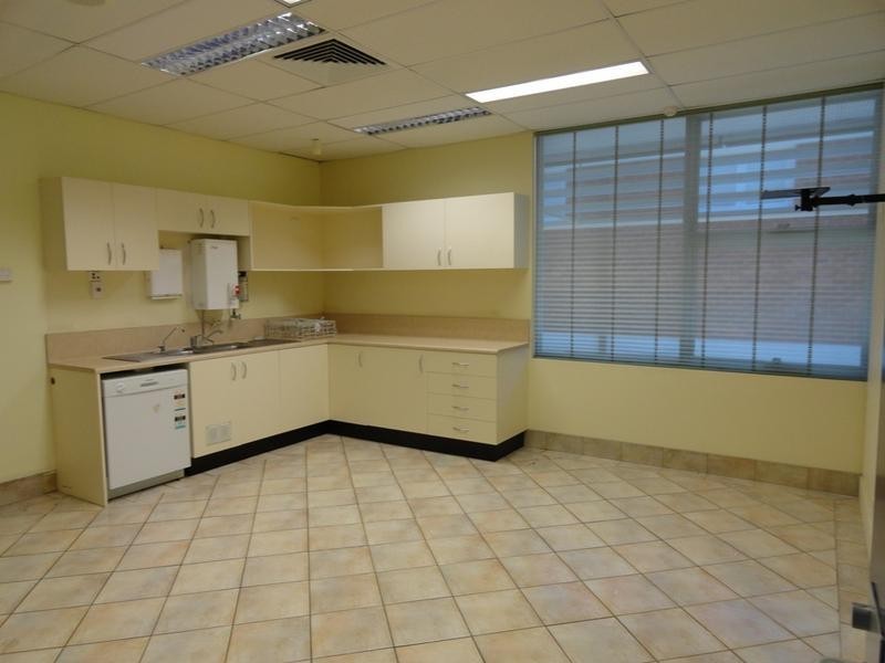 72 Nerang Street, Southport QLD 4215