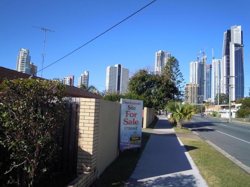 Chevron Island QLD 4217