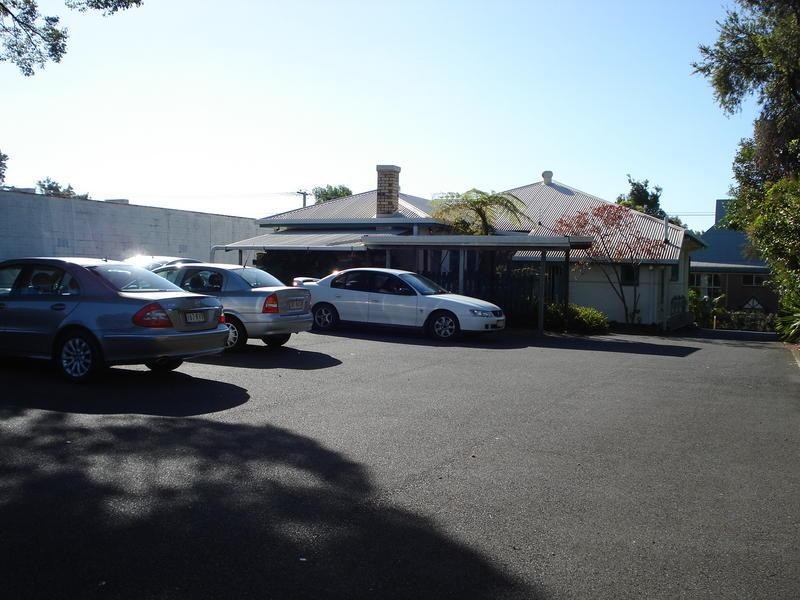 58 Pohlman, Southport QLD 4215