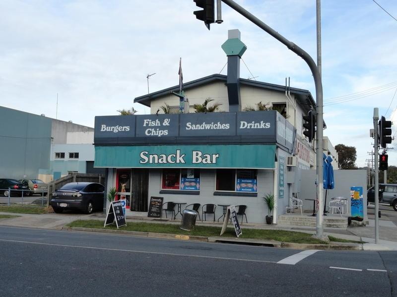 18 Christine Avenue, Burleigh Heads QLD 4220