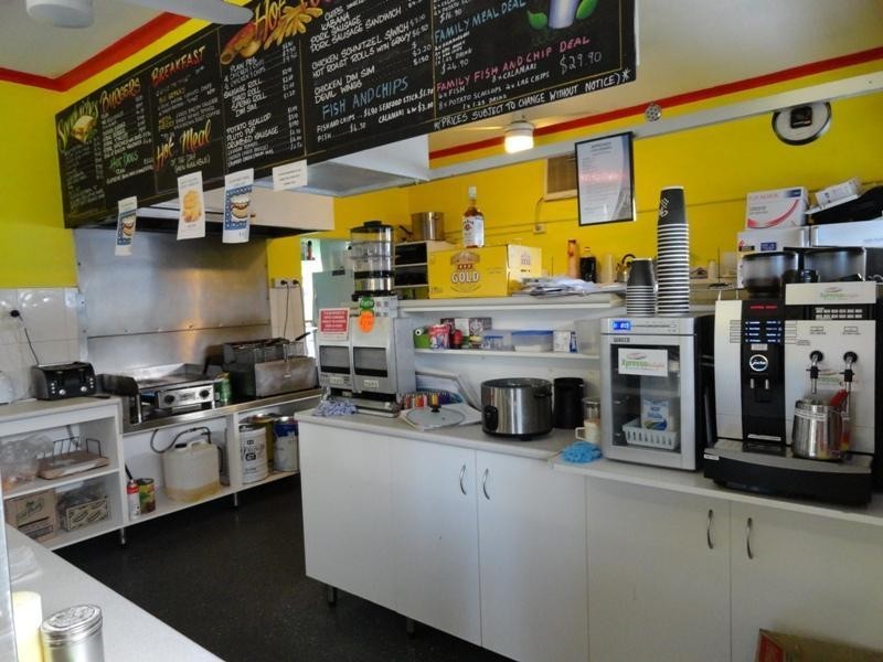 18 Christine Avenue, Burleigh Heads QLD 4220