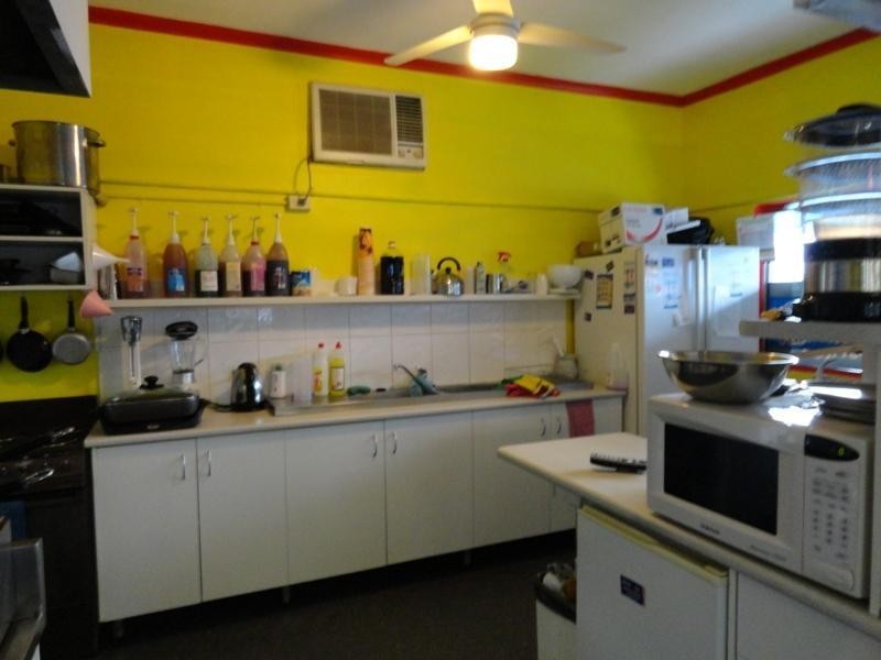 18 Christine Avenue, Burleigh Heads QLD 4220