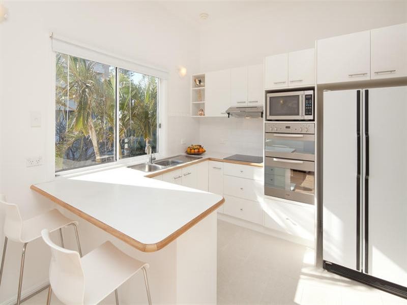 Coolangatta QLD 4225