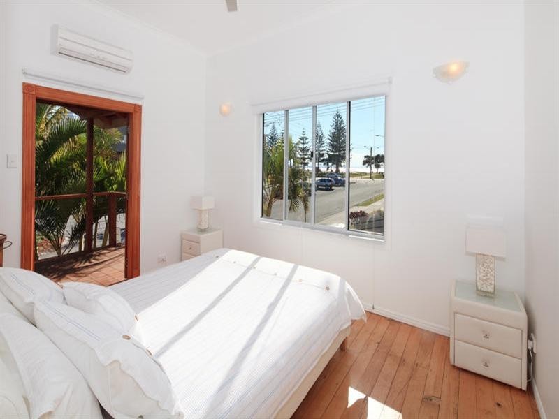 Coolangatta QLD 4225