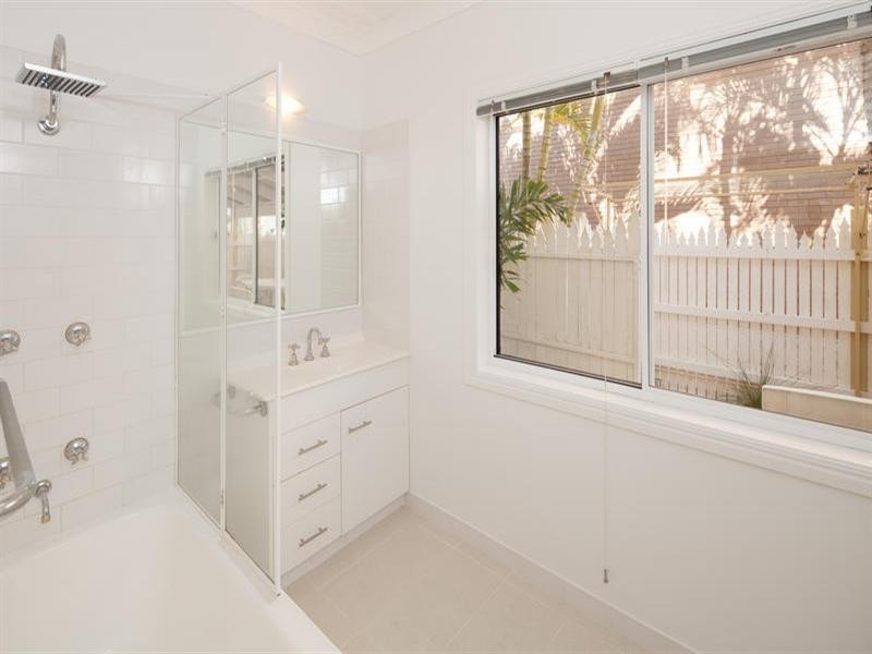 Coolangatta QLD 4225