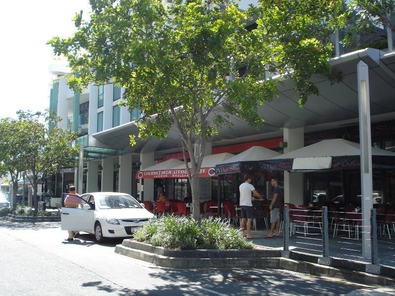 9 Albert Avenue, Broadbeach QLD 4218