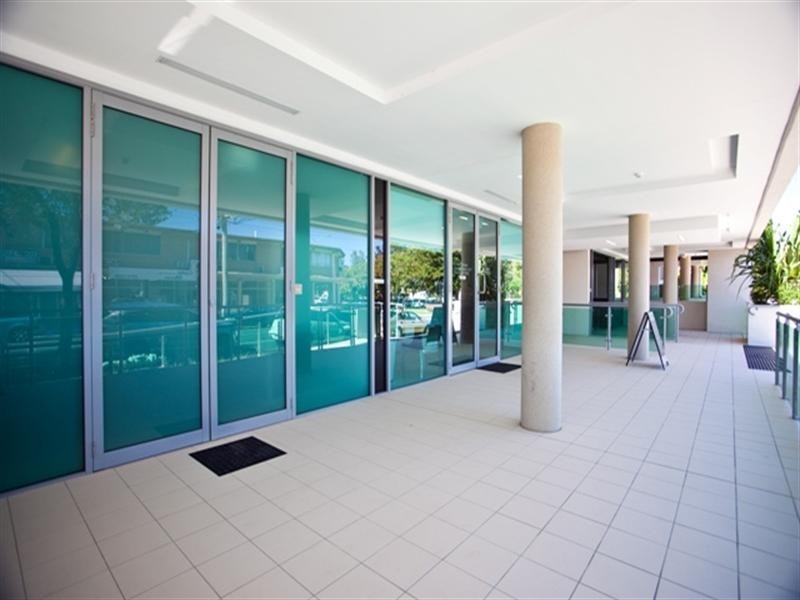 7-9 Burra Street, Chevron Island QLD 4217