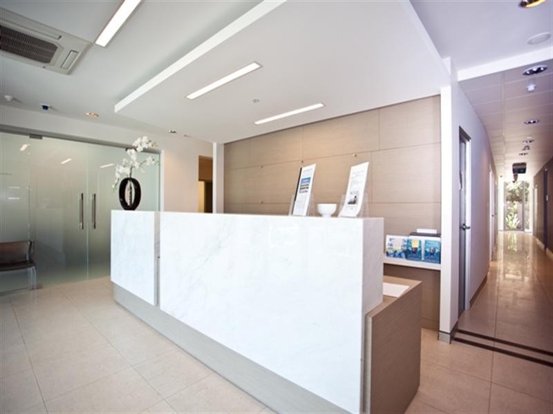 7-9 Burra Street, Chevron Island QLD 4217