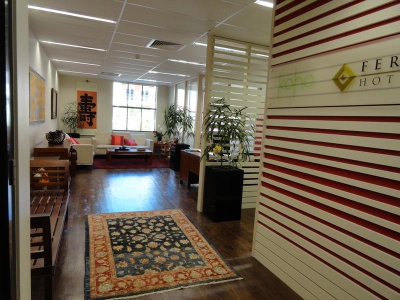 1 Emerald Lakes, Carrara QLD 4211