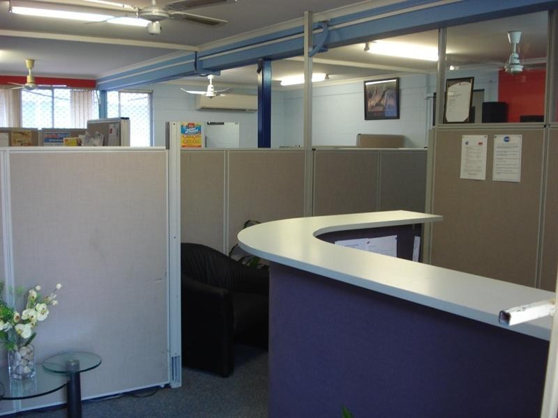 38 Thomas Drive, Chevron Island QLD 4217