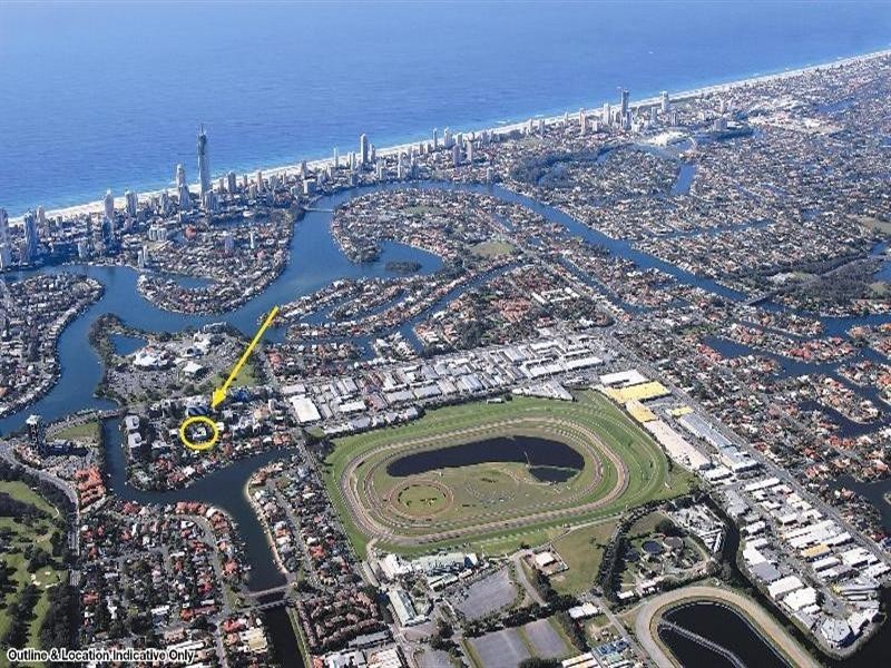 2/13 Karp Court, Bundall QLD 4217