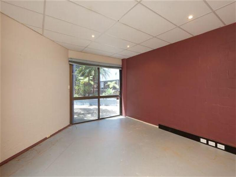 2/13 Karp Court, Bundall QLD 4217