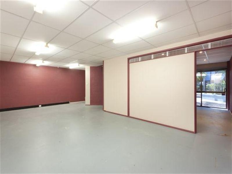 2/13 Karp Court, Bundall QLD 4217