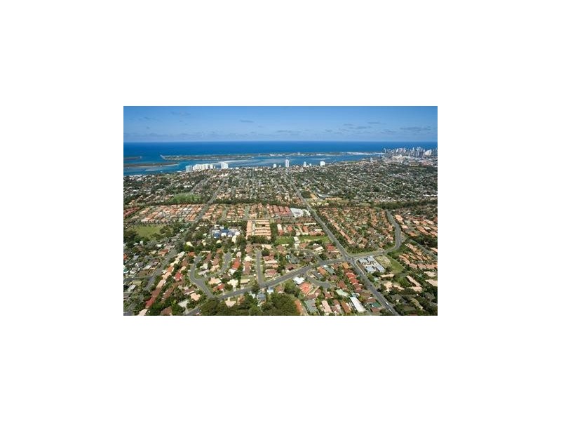 49 Usher Avenue, Labrador QLD 4215