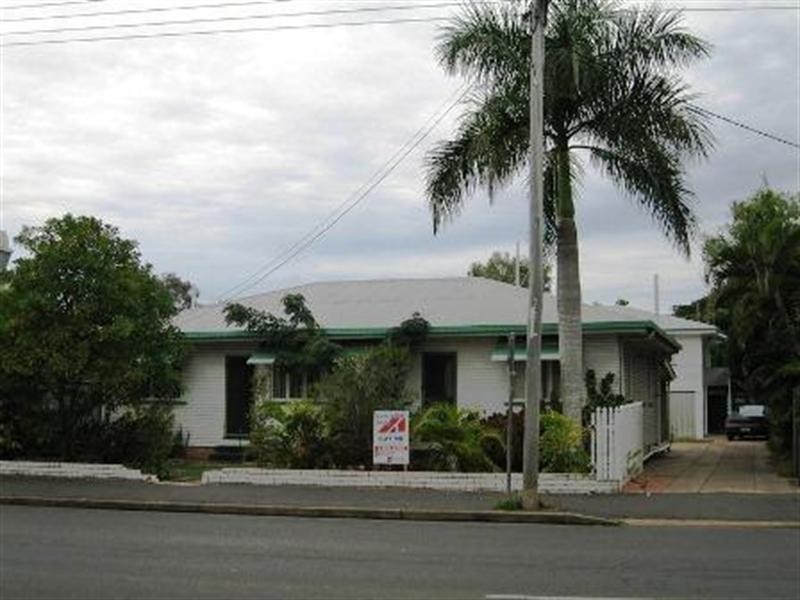 400 Esplanade, Torquay QLD 4655