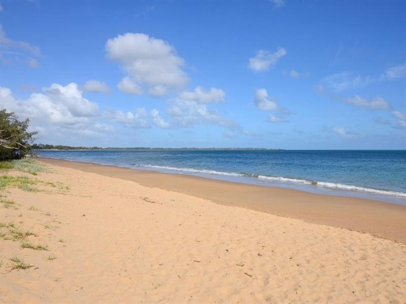 400 Esplanade, Torquay QLD 4655