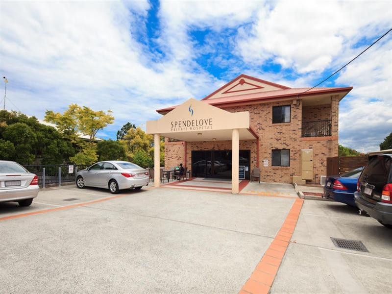 24 Spendlove Avenue, Southport QLD 4215