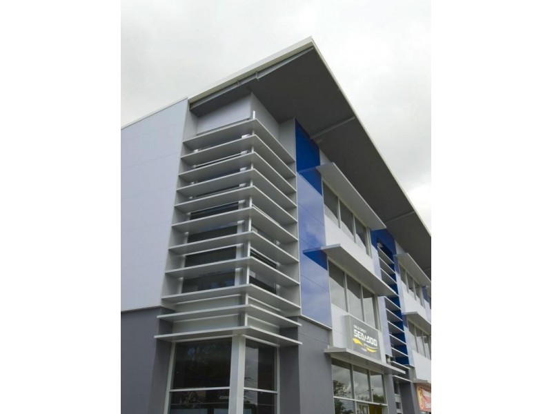 118 Brisbane Road, Labrador QLD 4215