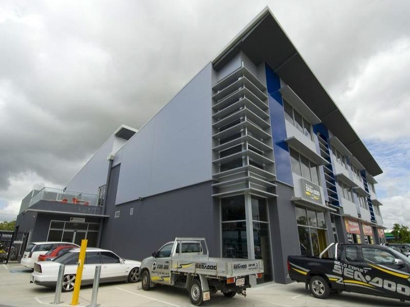 118 Brisbane Road, Labrador QLD 4215