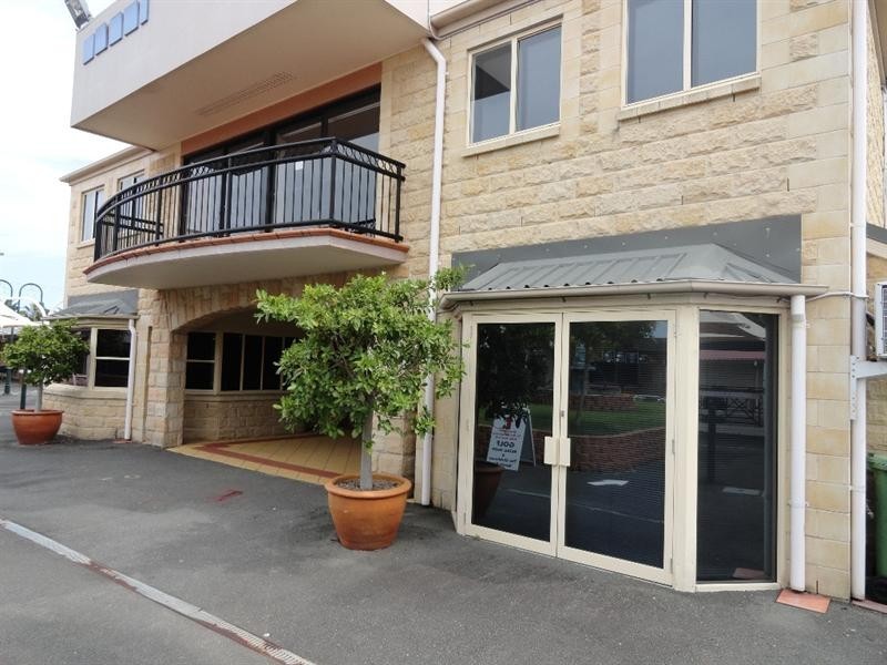 2 Sickle Avenue, Hope Island QLD 4212