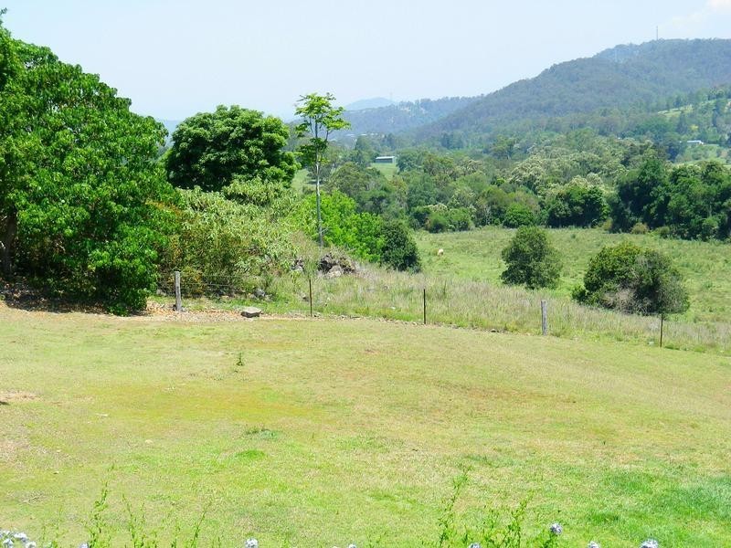 230 Crest Hill Drive, Wongawallan QLD 4210