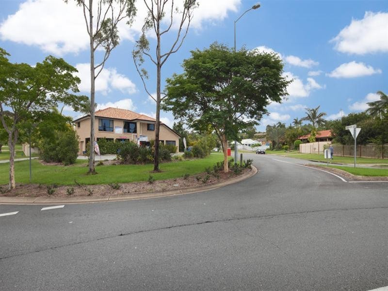 1 Zoeller Drive, Parkwood QLD 4214