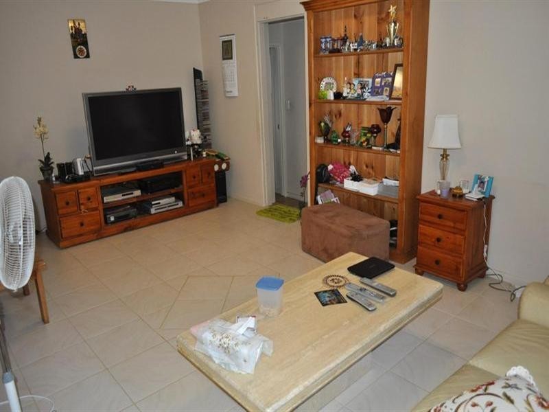 8 Glenelg Avenue, Mermaid Beach QLD 4218