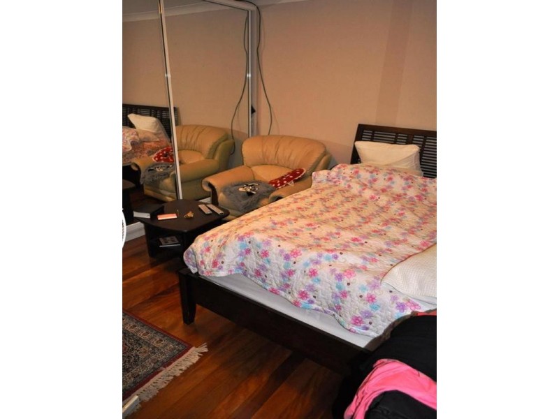 8 Glenelg Avenue, Mermaid Beach QLD 4218