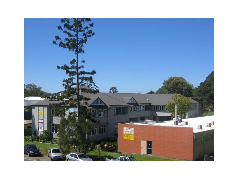 43 Tallebudgera Creek Road, Burleigh Heads QLD 4220