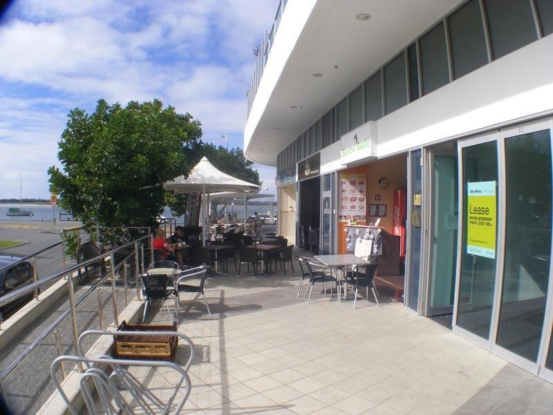 14/300 Marine Parade, Labrador QLD 4215