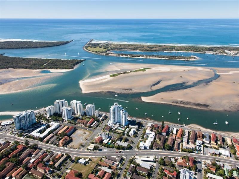 Labrador QLD 4215