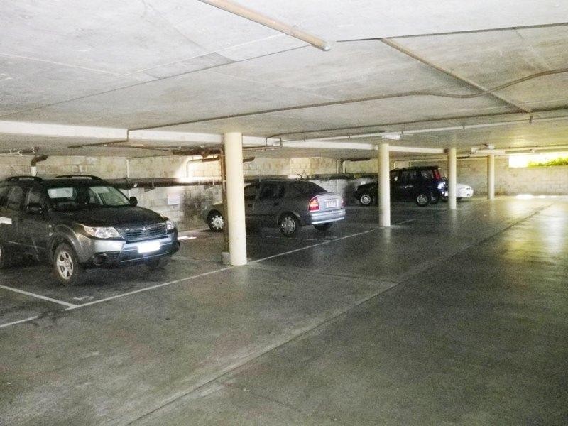 Suite 6/42 Pohlman Street, Southport QLD 4215