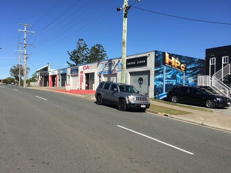 43 Hillcrest Parade, Miami QLD 4220