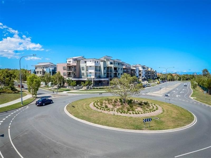 1 and 2 Acacia Court, Robina QLD 4226