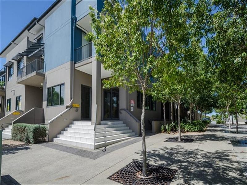 1 and 2 Acacia Court, Robina QLD 4226