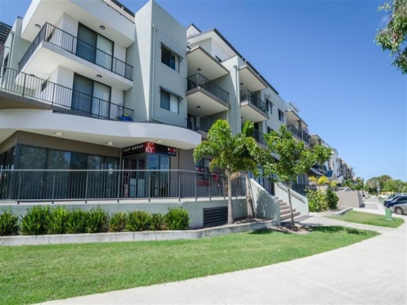 1 and 2 Acacia Court, Robina QLD 4226