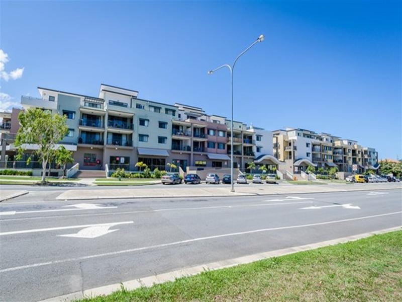 1 and 2 Acacia Court, Robina QLD 4226