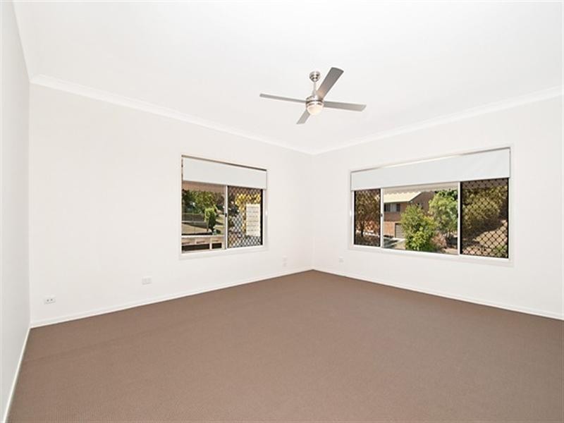 21 Barrine Drive, Worongary QLD 4213