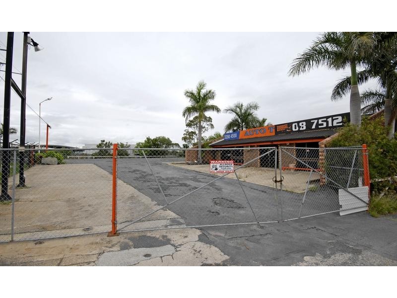 3515 Pacific Highway, Springwood QLD 4127