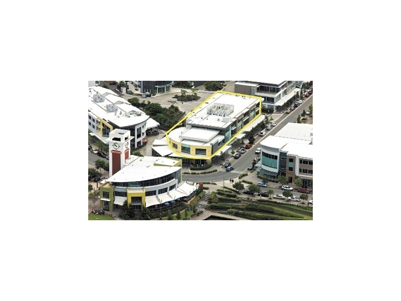 21 Lake Street, Varsity Lakes QLD 4227