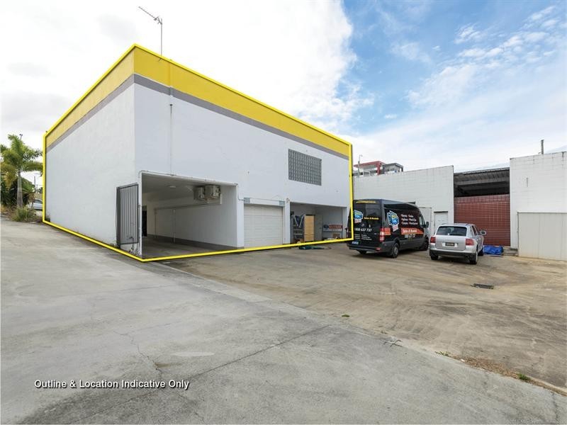 4 Spendelove Avenue, Southport QLD 4215