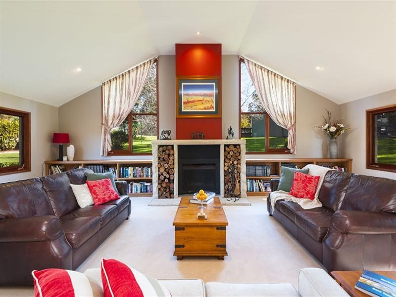 10 Anembo Road, Duffys Forest NSW 2084