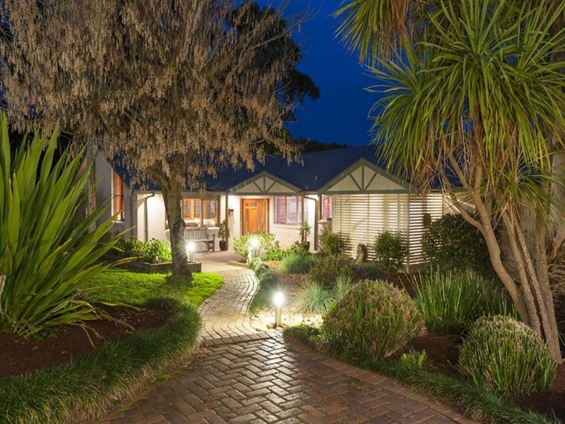 10 Anembo Road, Duffys Forest NSW 2084