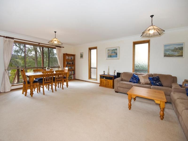 33 Halloron Avenue, Davidson NSW 2085