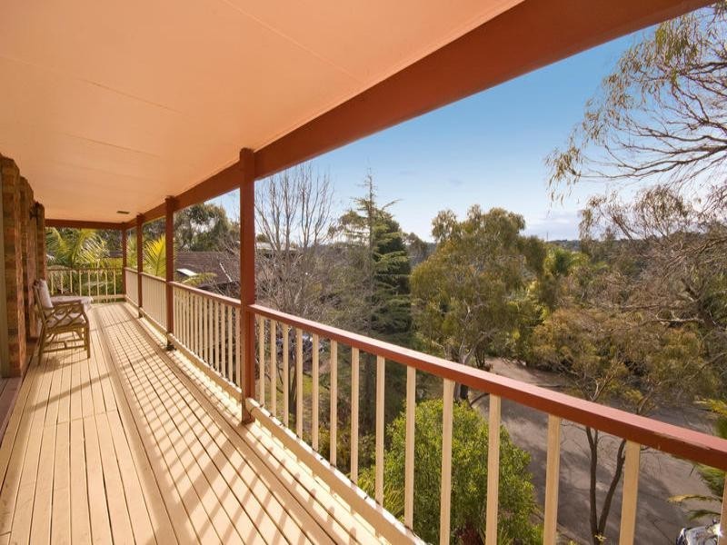 33 Halloron Avenue, Davidson NSW 2085